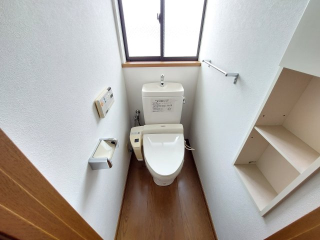 大野台貸家のトイレ