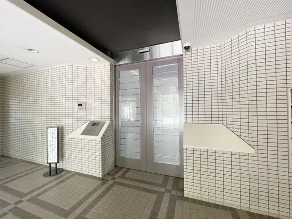ディアハイム赤羽南館のエントランス|ディアハイム赤羽南館：オートロック付きマンションです！