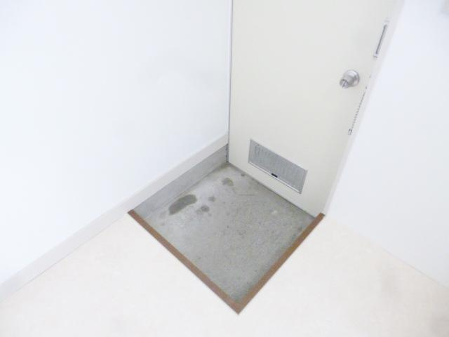 コーポ谷口の玄関