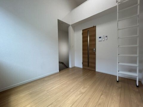 レジュール高砂の内装
