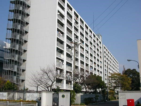 神戸市東灘区魚崎南町１丁目の賃貸マンションの外観