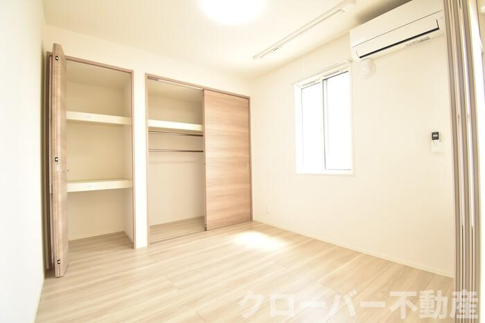 Ｐｏｒｔ Ｃａｓａ Ｅｂｉｓｕの収納|洋室４．５帖
