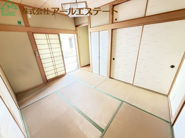 加古川市平岡町土山　　JR「土山駅」徒歩8分の和室