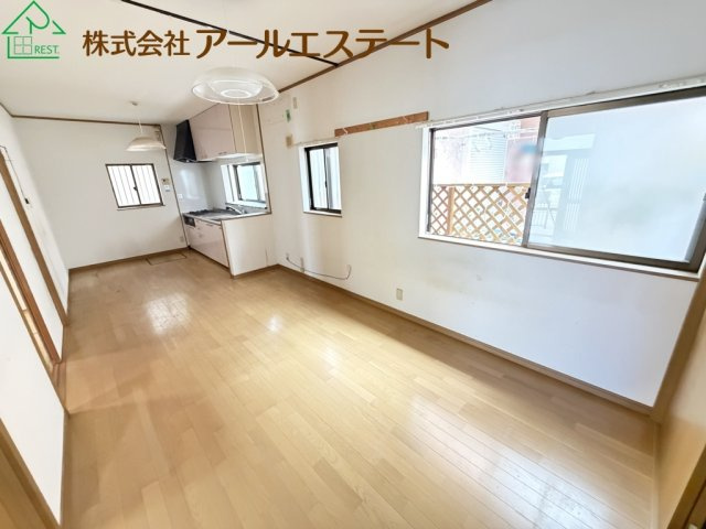 加古川市平岡町土山　　JR「土山駅」徒歩8分の居間・リビング