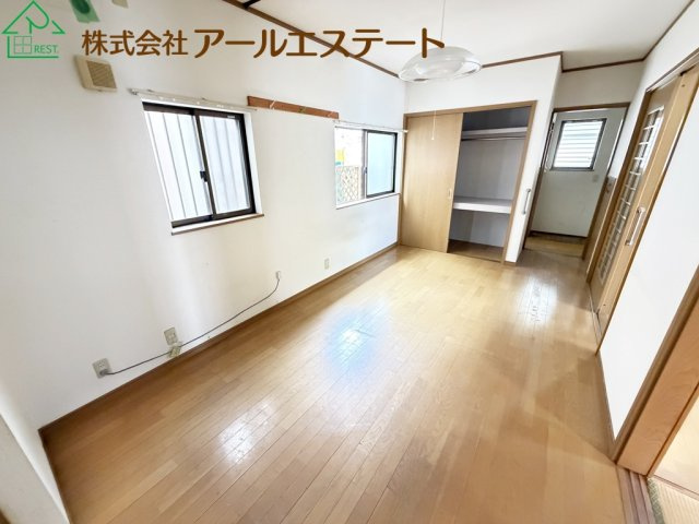 加古川市平岡町土山　　JR「土山駅」徒歩8分の居間・リビング