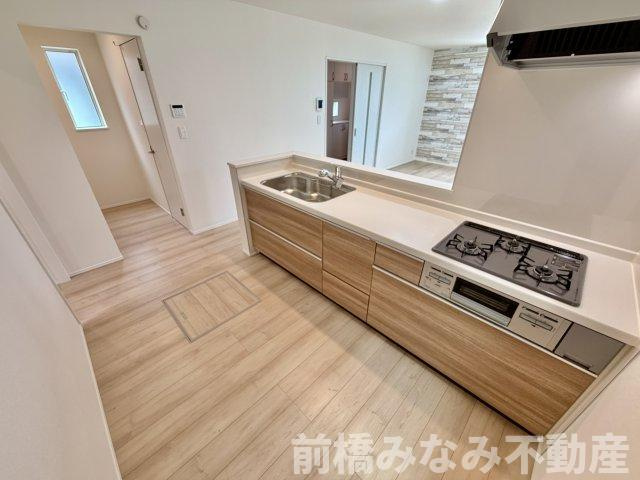 【新築】前橋市南町2丁目　A号棟(全２棟)　ハートフルタウン　新築建売分譲のキッチン|お料理しやすいキッチンです