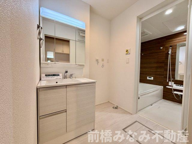 【新築】前橋市関根町　３号棟(全３棟)　グラファーレ　新築建売分譲の独立洗面台