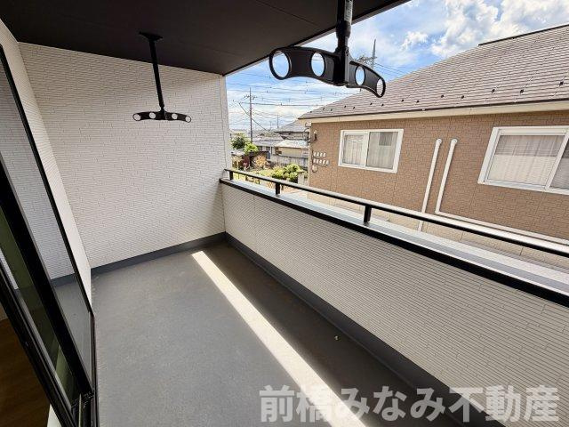 【新築】前橋市関根町　３号棟(全３棟)　グラファーレ　新築建売分譲のバルコニー