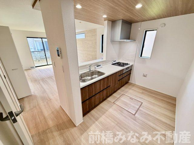 【新築】前橋市関根町　３号棟(全３棟)　グラファーレ　新築建売分譲のキッチン