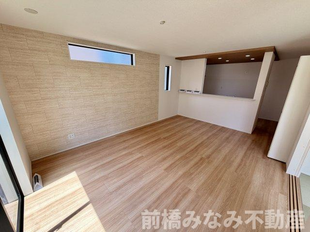 【新築】前橋市関根町　３号棟(全３棟)　グラファーレ　新築建売分譲の居間・リビング
