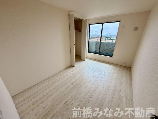 【新築】前橋市富士見町時沢第12　４号棟(全５棟)　リーブルガーデン　新築建売分譲の洋室|ゆったりした洋室です
