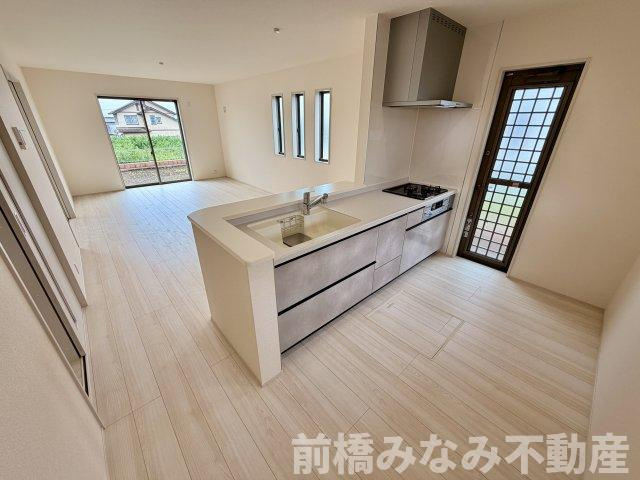 【新築】前橋市富士見町時沢第12　４号棟(全５棟)　リーブルガーデン　新築建売分譲のキッチン|お料理しやすいキッチンです