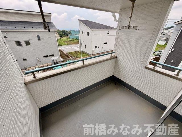 【新築】前橋市富士見町時沢第12　３号棟(全５棟)　リーブルガーデン　新築建売分譲のバルコニー|バルコニー付きです