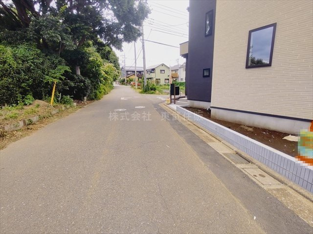 【前面道路含む現地写真】 | 狭山市広瀬台12期　全4棟　1号棟 | 都市ガス・本下水