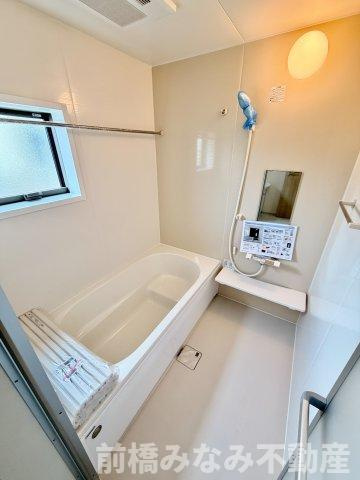 【新築】前橋市富士見町時沢第12　２号棟(全５棟)　リーブルガーデン　新築建売分譲の浴室|きれいなお風呂です