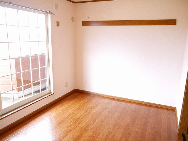 ヴィラ・サニーフラット　Ａの寝室|落ち着いて過ごせるお部屋なので、寝室にいかがでしょうか