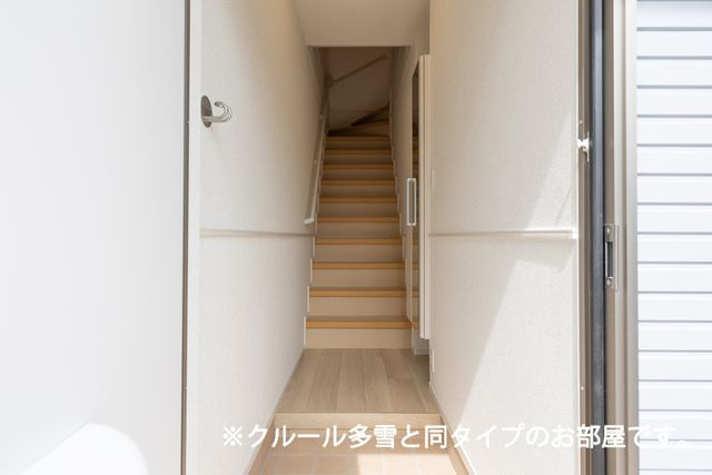 シズ・ボリーＳの玄関
