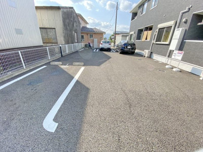 【駐車場】 | ロイヤルモアＣ