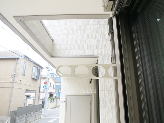 フローラ東小岩の設備|物干し竿フック完備！