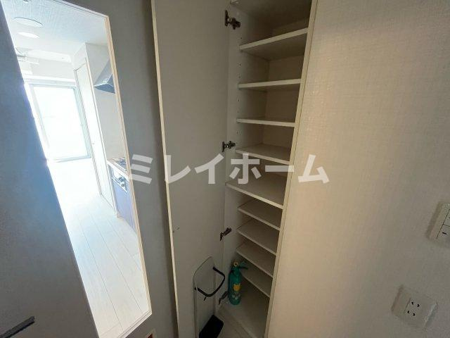 エアフレックス羽田の玄関|同建物内、別のお部屋の参考写真になります。