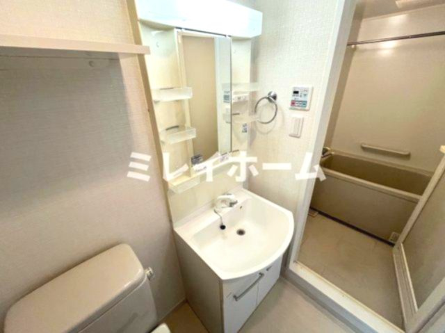 エアフレックス羽田の洗面所|同建物内、別のお部屋の参考写真になります。