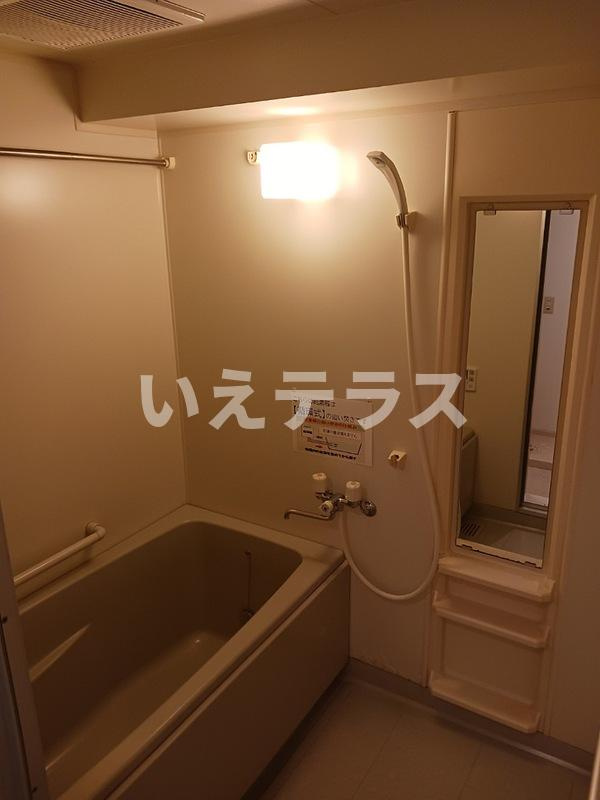 グラン・パレ北野ハンター坂の浴室