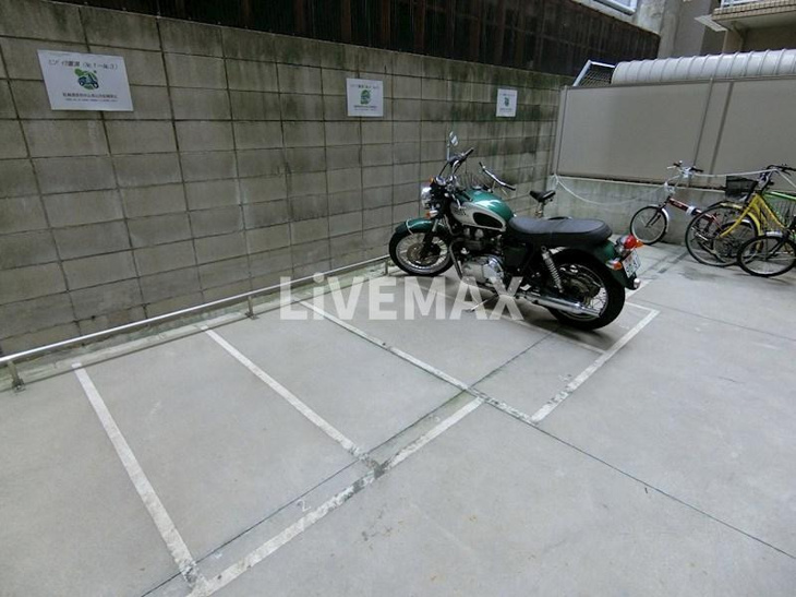 【駐車場】レオンコンフォート南堀江 