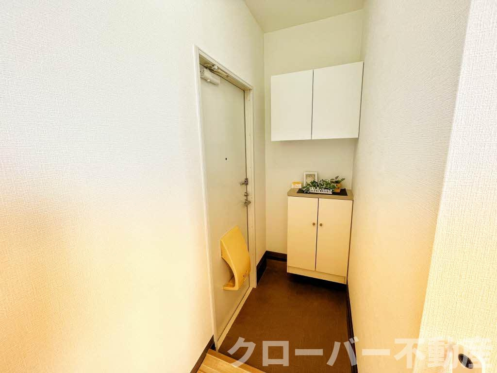 グレースフジ B棟の玄関