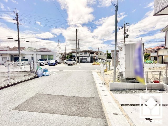 伊丹市堀池２丁目 第13堀池の前面道路含む現地写真