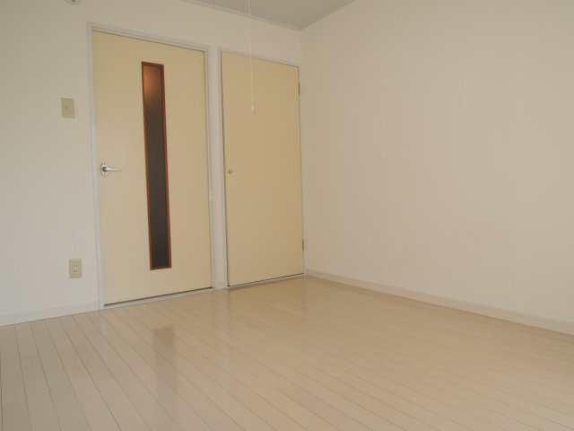 【寝室】