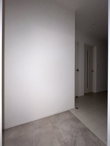 フジパレス遠里小野Ⅴ番館の玄関