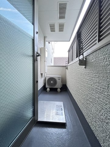 フジパレス遠里小野Ⅴ番館のバルコニー