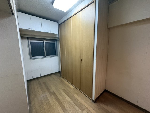 岡本パークマンションの洋室