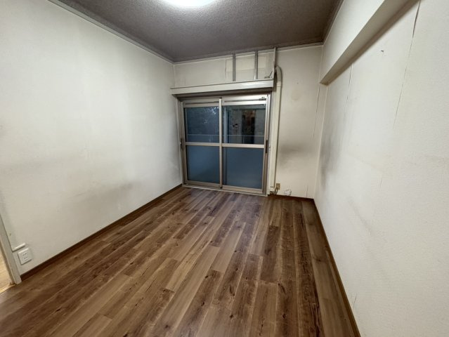 岡本パークマンションの洋室