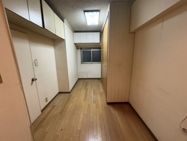 岡本パークマンションの洋室