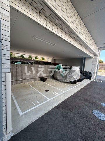 エスリード神戸ラ・コスタの駐車場