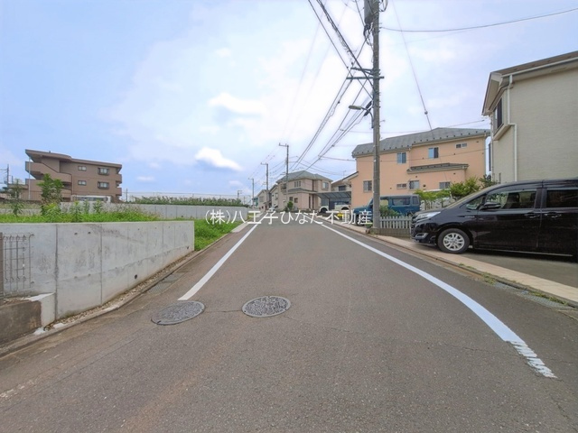 『八王子市土地』八王子市石川町1214-1【仲介手数料無料】の前面道路含む現地写真|～仲介手数料無料☆八王子ひなた不動産～八王子市石川町　売地