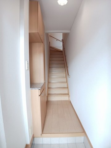 ミドルリアサニーの玄関