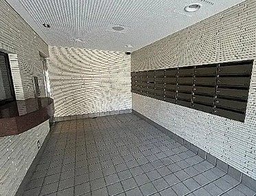 ラレーブ津田沼Ⅳのエントランス