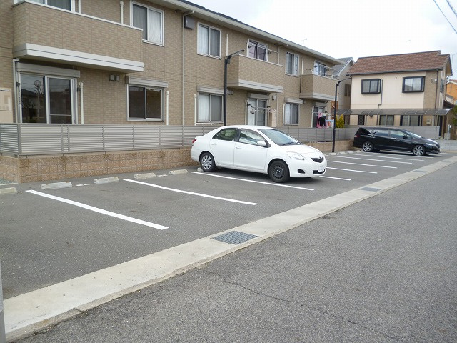 ヴァンヴェールの駐車場