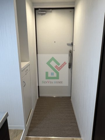 ダレス田無の玄関