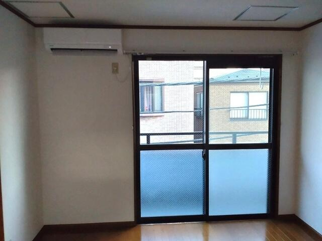 シャトレ戸邊の洋室