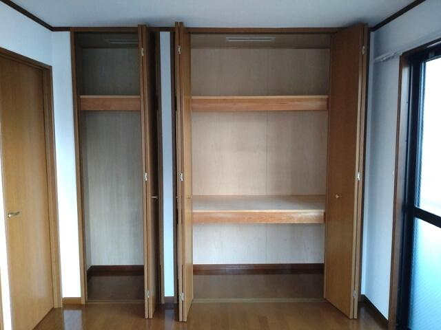 シャトレ戸邊の収納