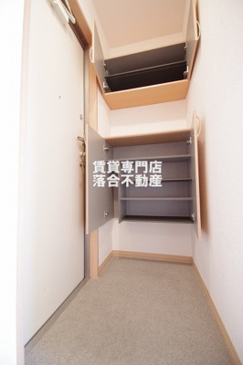 【玄関】 | バリエンテ | シューズ収納あり
