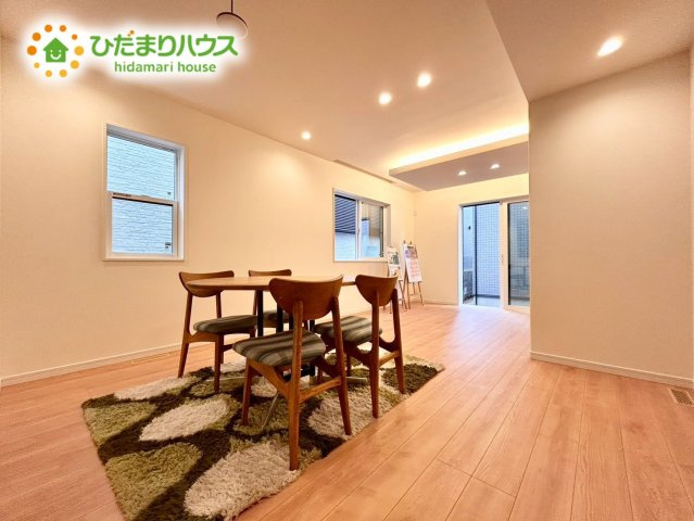 北本市緑1丁目　新築戸建　04の居間・リビング|LDK：17.7帖