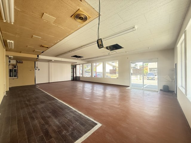 戸田３-１８０４店舗のロビー