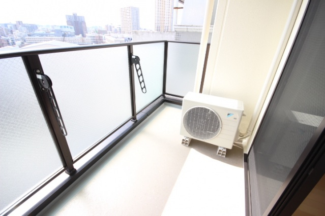 ★3+1プログラム★MBS BUILDING南竹屋のバルコニー