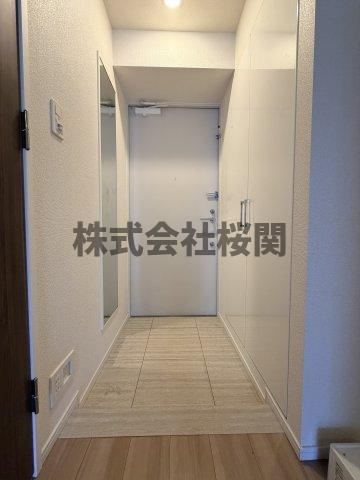 パークアクシス上野三丁目の玄関