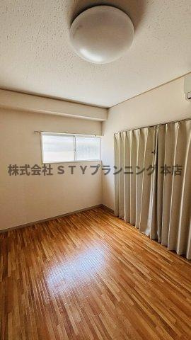 仲介手数料0円！エンプレスメイトウの洋室