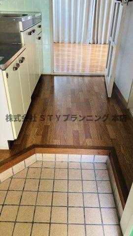 仲介手数料0円！エンプレスメイトウの玄関